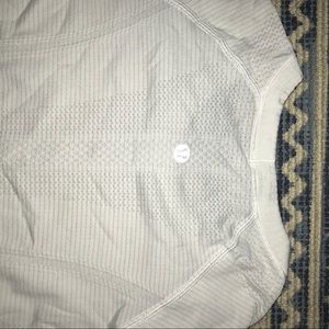 White swiftly tech lululemon shirt